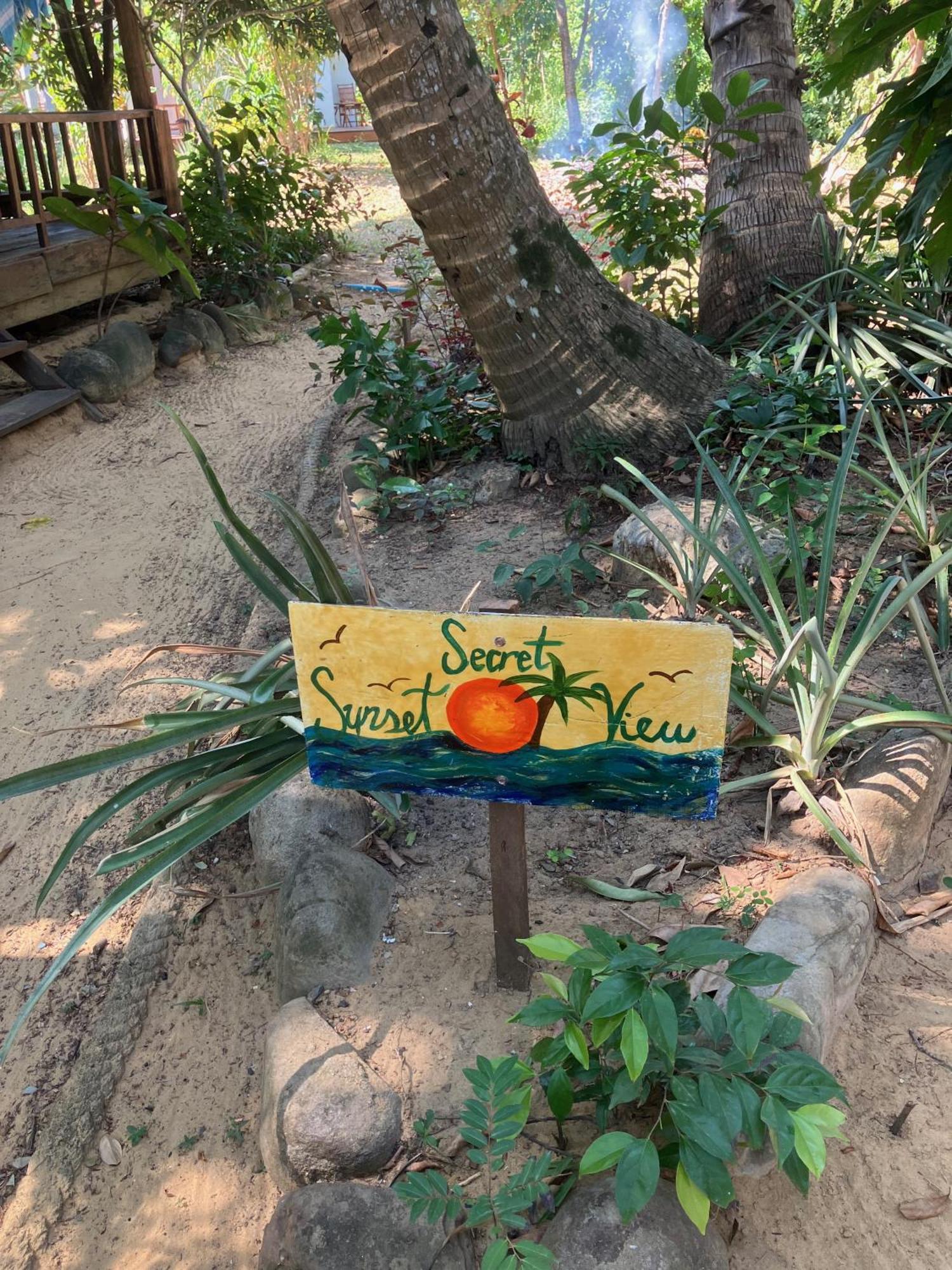 Easy Tiger - M'Pai Bay Beach, Koh Rong Sanloem Buitenkant foto